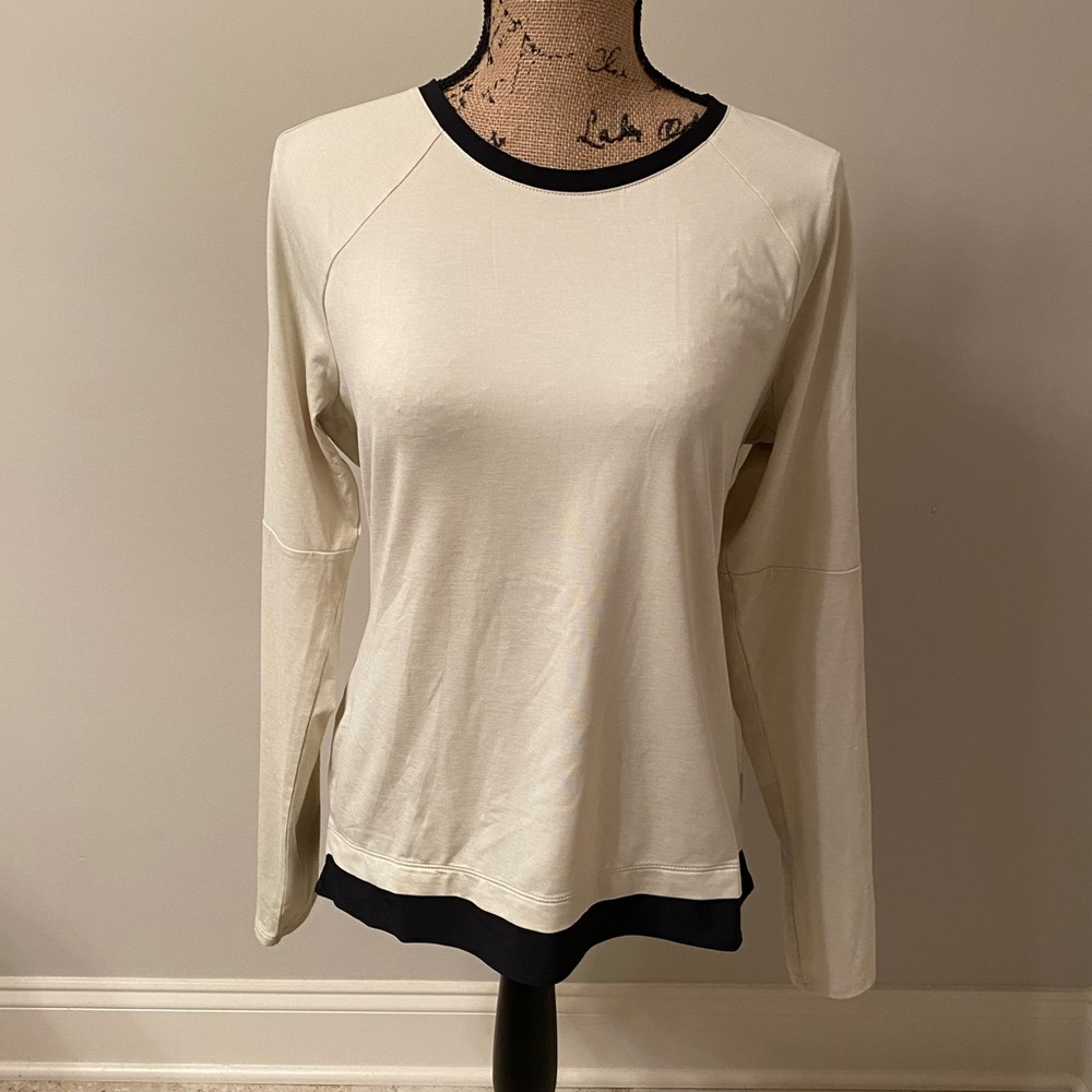 EUC Women’s Columbia LS Solar Shield Top, Size M